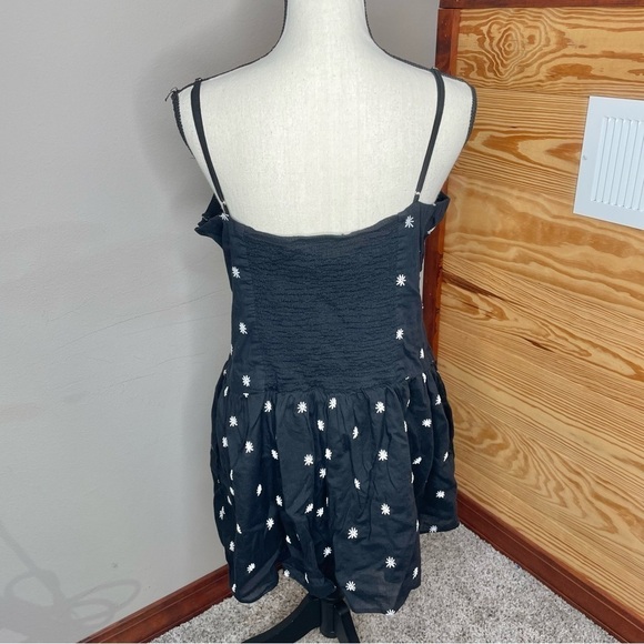 Zara Black White Floral Spaghetti Strap Smocked V-Neck Mini Dress Plus Size XXL - Picture 5 of 9